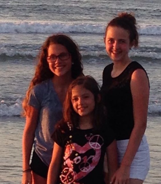 #201 A kid’s take on life abroad—Kaylie, 12 & Alexia, 14